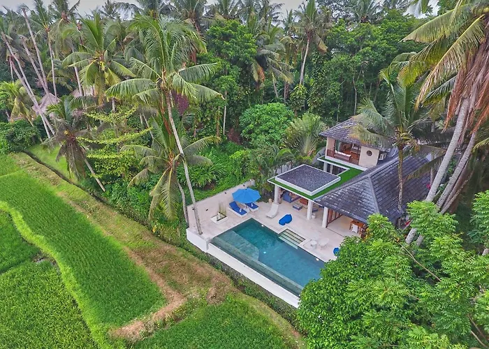 Villa Balinese Luxurious Elegance