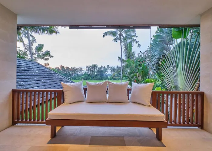 Balinese Luxurious Elegance