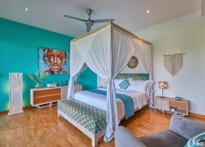 Balinese Luxurious Elegance Villa *