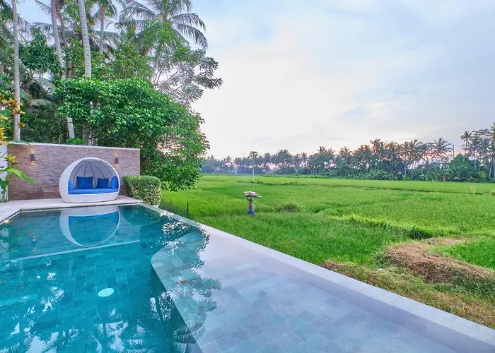 Balinese Luxurious Elegance