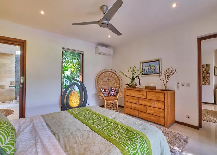 Villa Balinese Luxurious Elegance Ubud